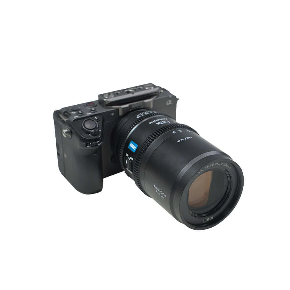 SIRUI Astra Series 1.33x Full Frame Auto Focus Anamorphic Cine Lens - Image 17