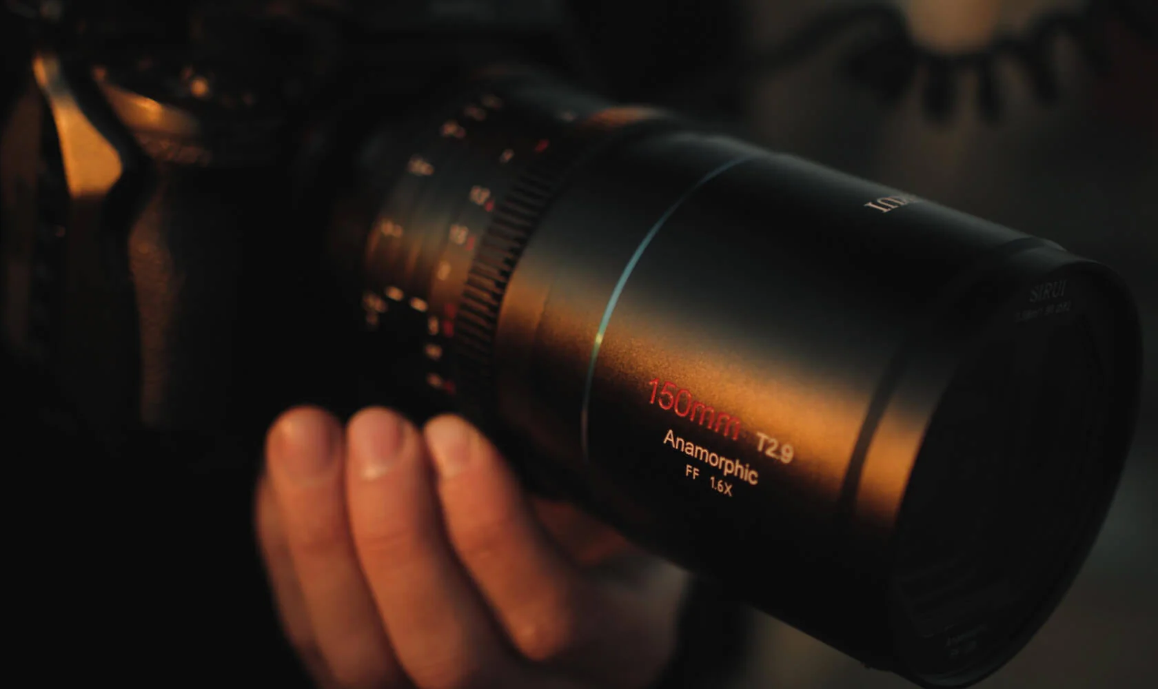 SIRUI Venus 150mm T2.9 1.6x Full-Frame Anamorphic Lens - Image 9